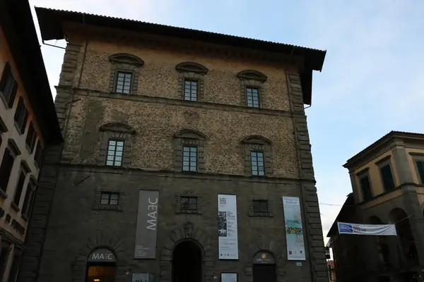 Cortona, Piazza Signorelli: Palazzo Casali, sede del MAEC
