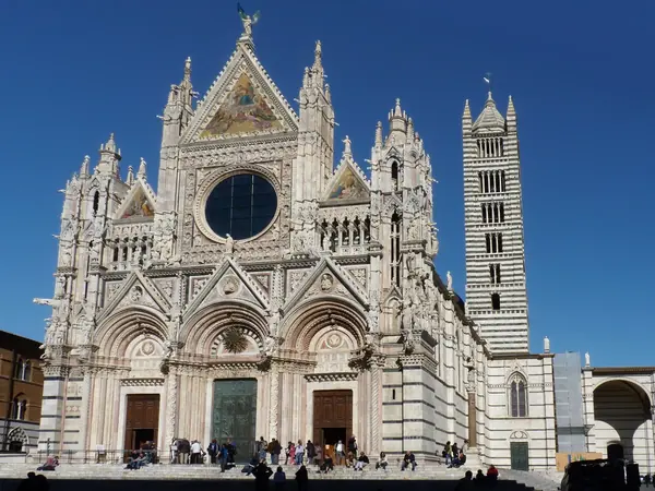 Siena: la facciata del Duomo